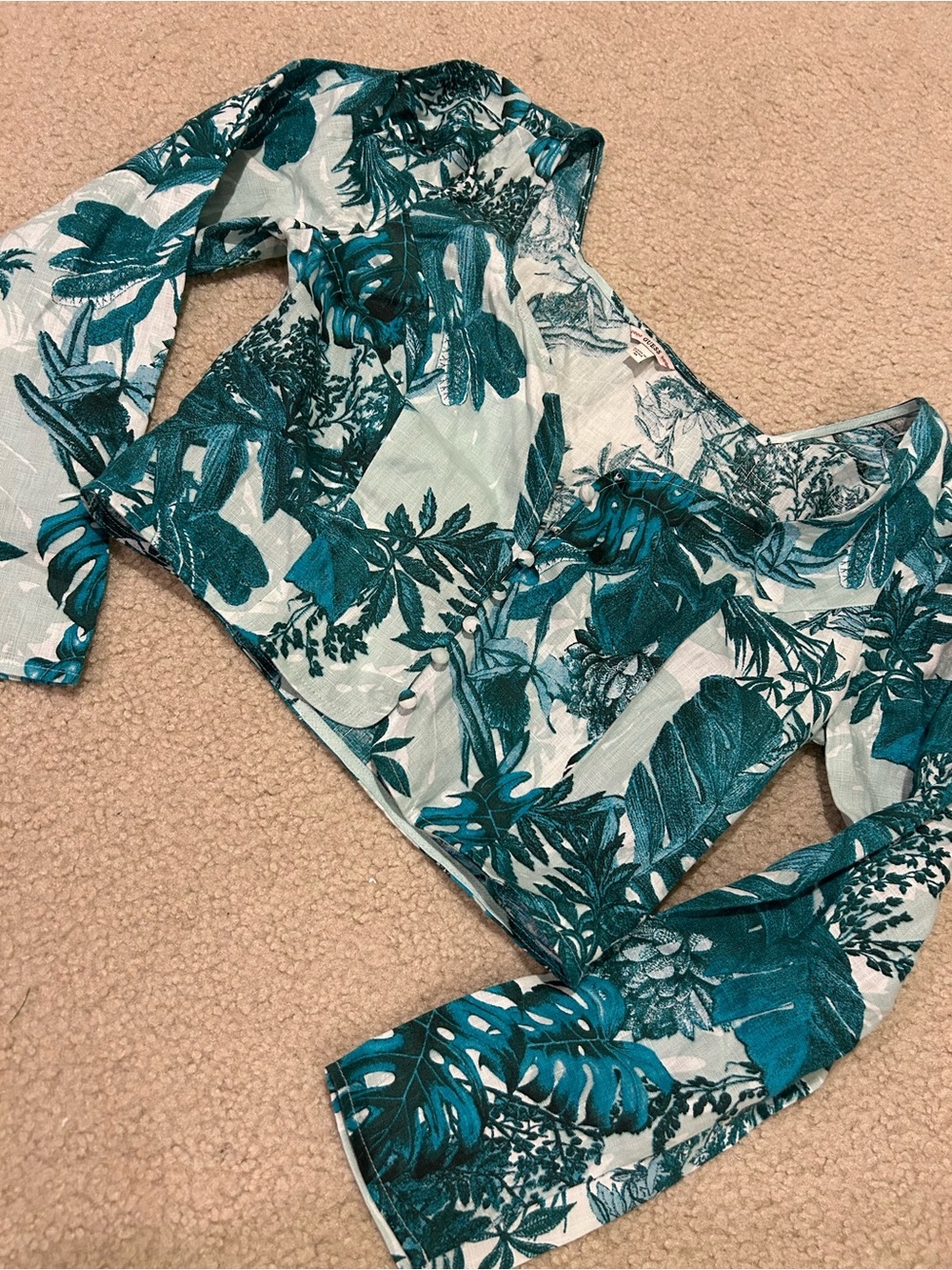 NWT GUESS Telana Puff Sleeve Cropped Top Botanic Jungle Green - Picture 2 of 9